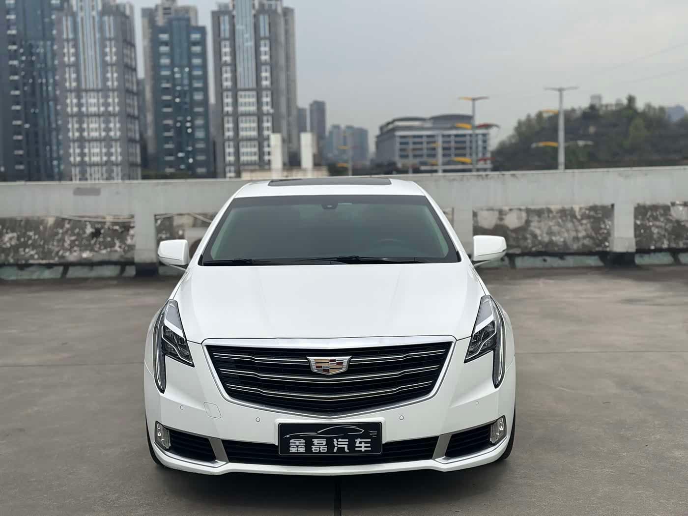 Cadillac XTS 2019 — Фото 2/16