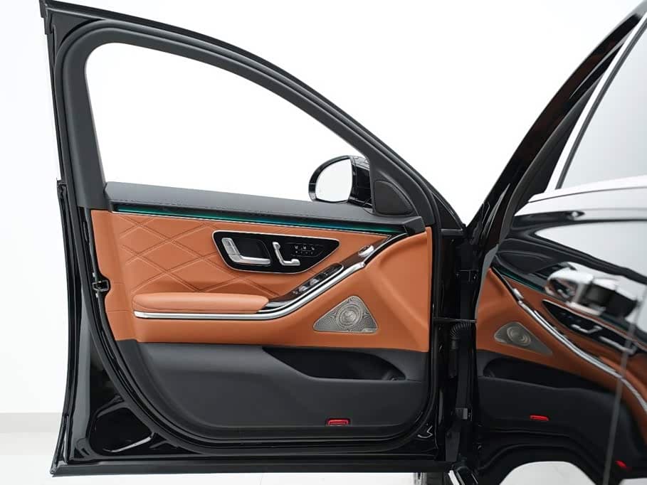 Mercedes-Benz Maybach S-Class 2022 — Фото 14/20