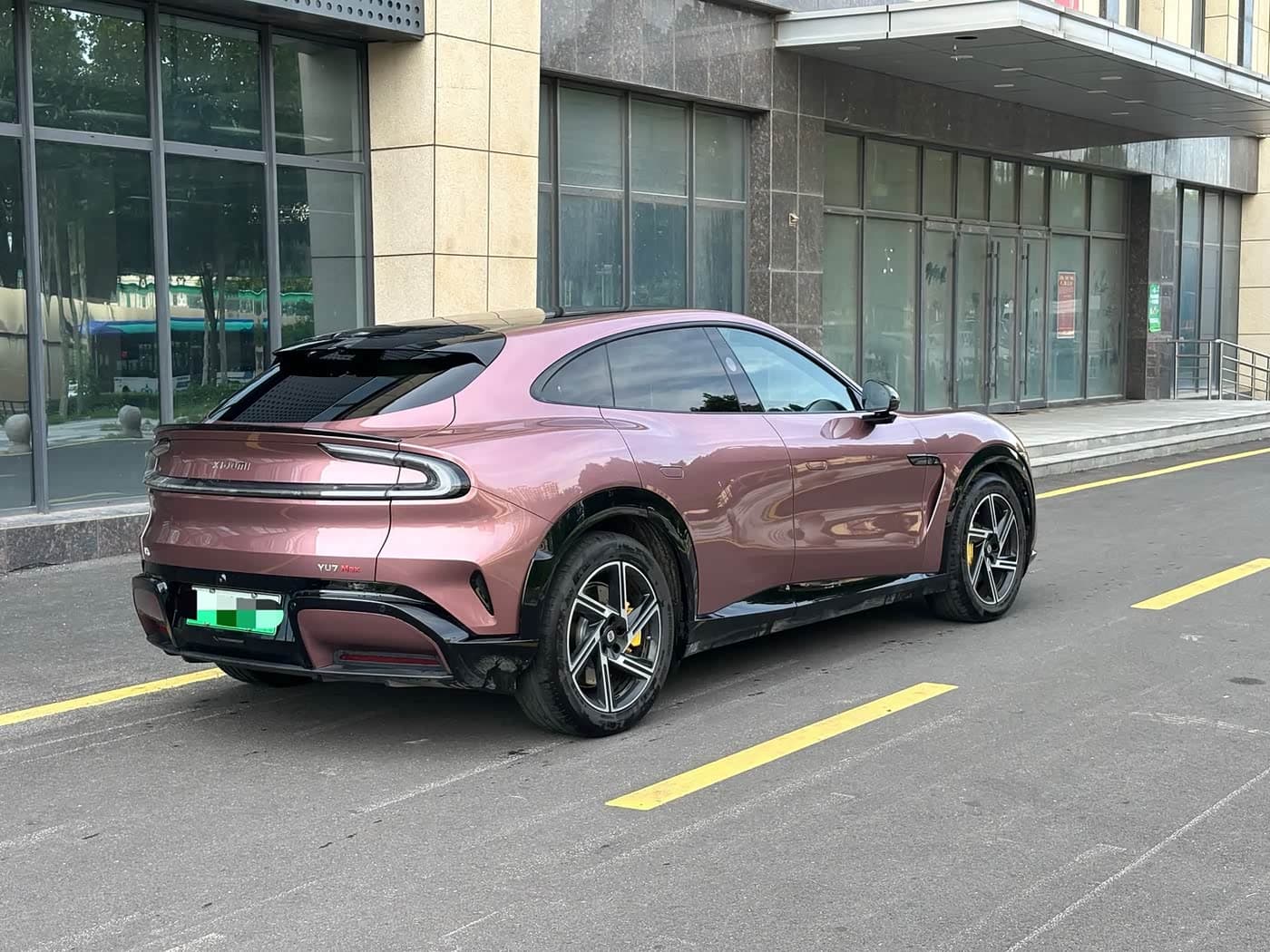 Xiaomi Auto Xiaomi YU7 2025 — Фото 4/9