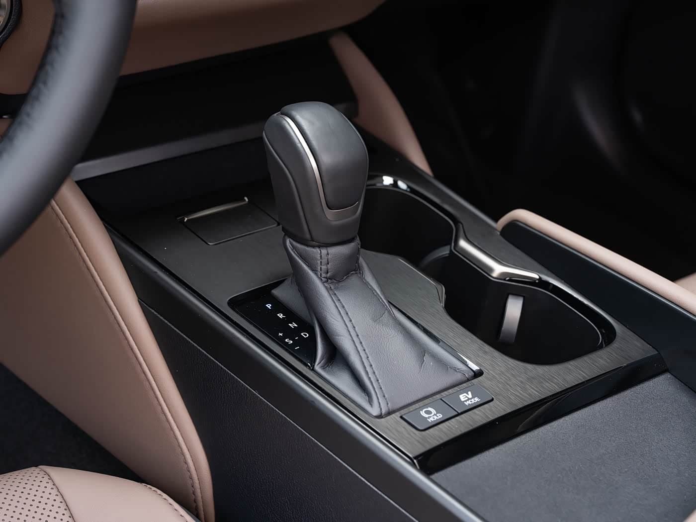 Lexus ES 2025 — Фото 15/20