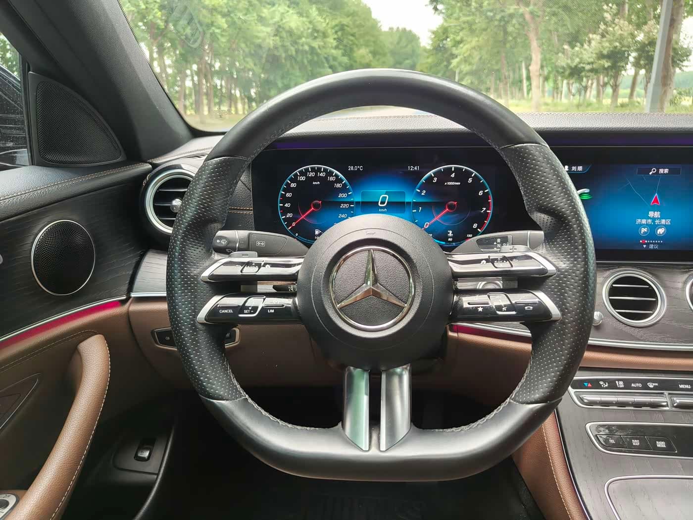 Mercedes-Benz E-Class 2021 — Фото 14/20