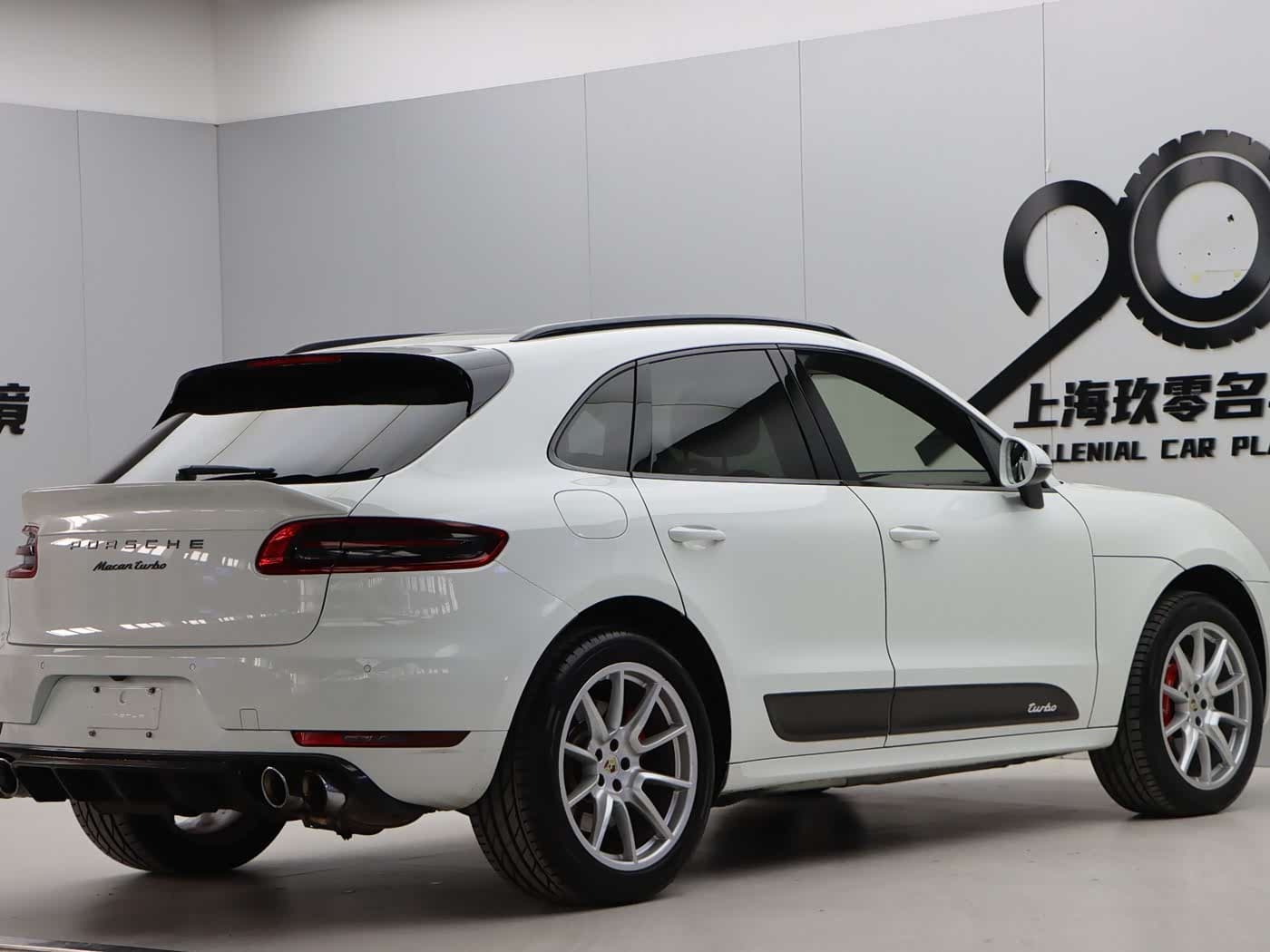 Porsche Macan 2015 — Фото 6/20