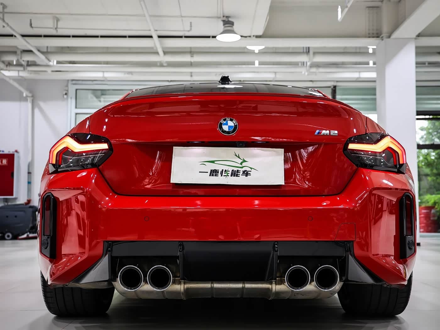 BMW M2 2024 — Фото 4/11