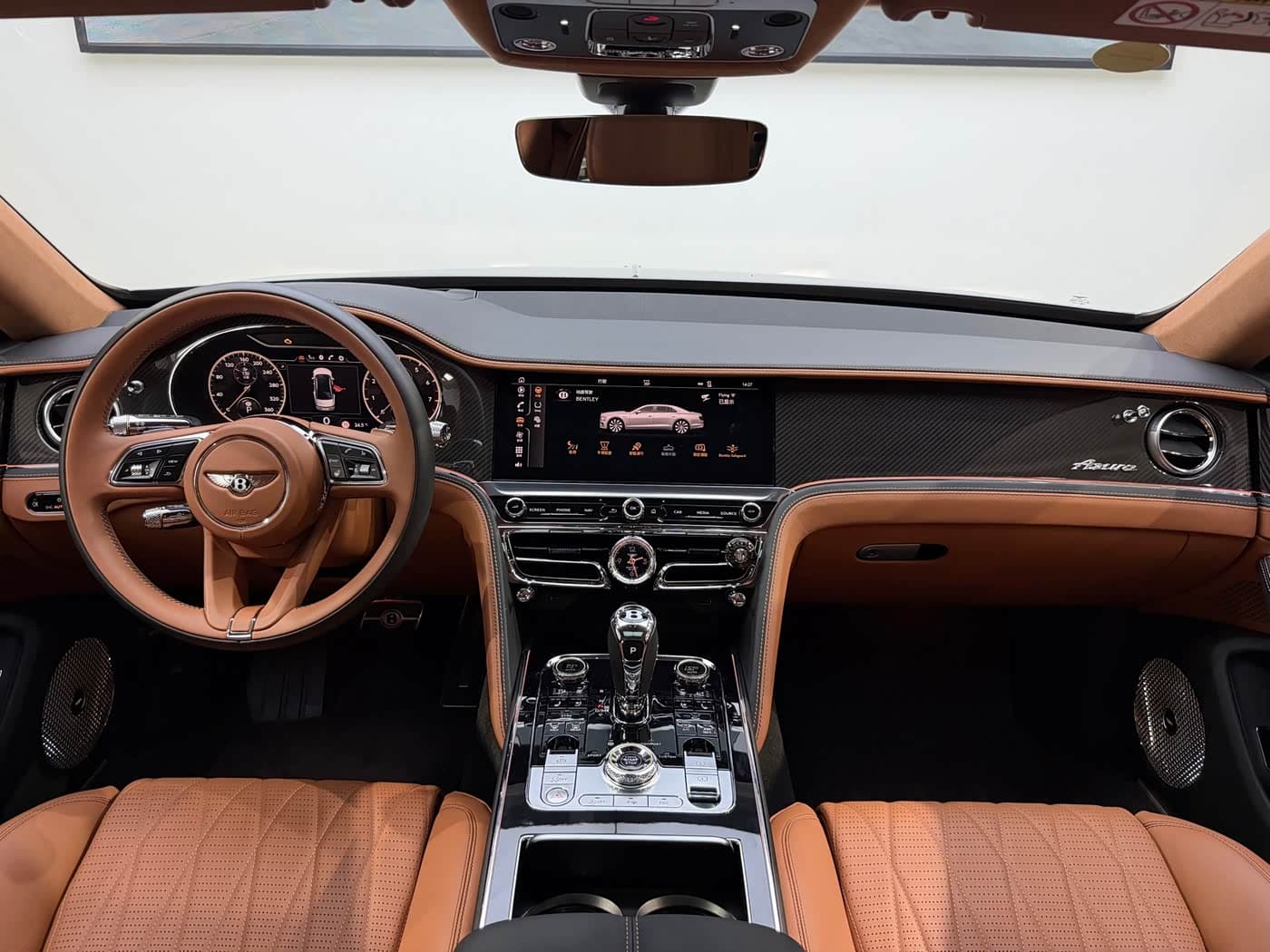 Bentley Flying Spur 2024 — Фото 7/14