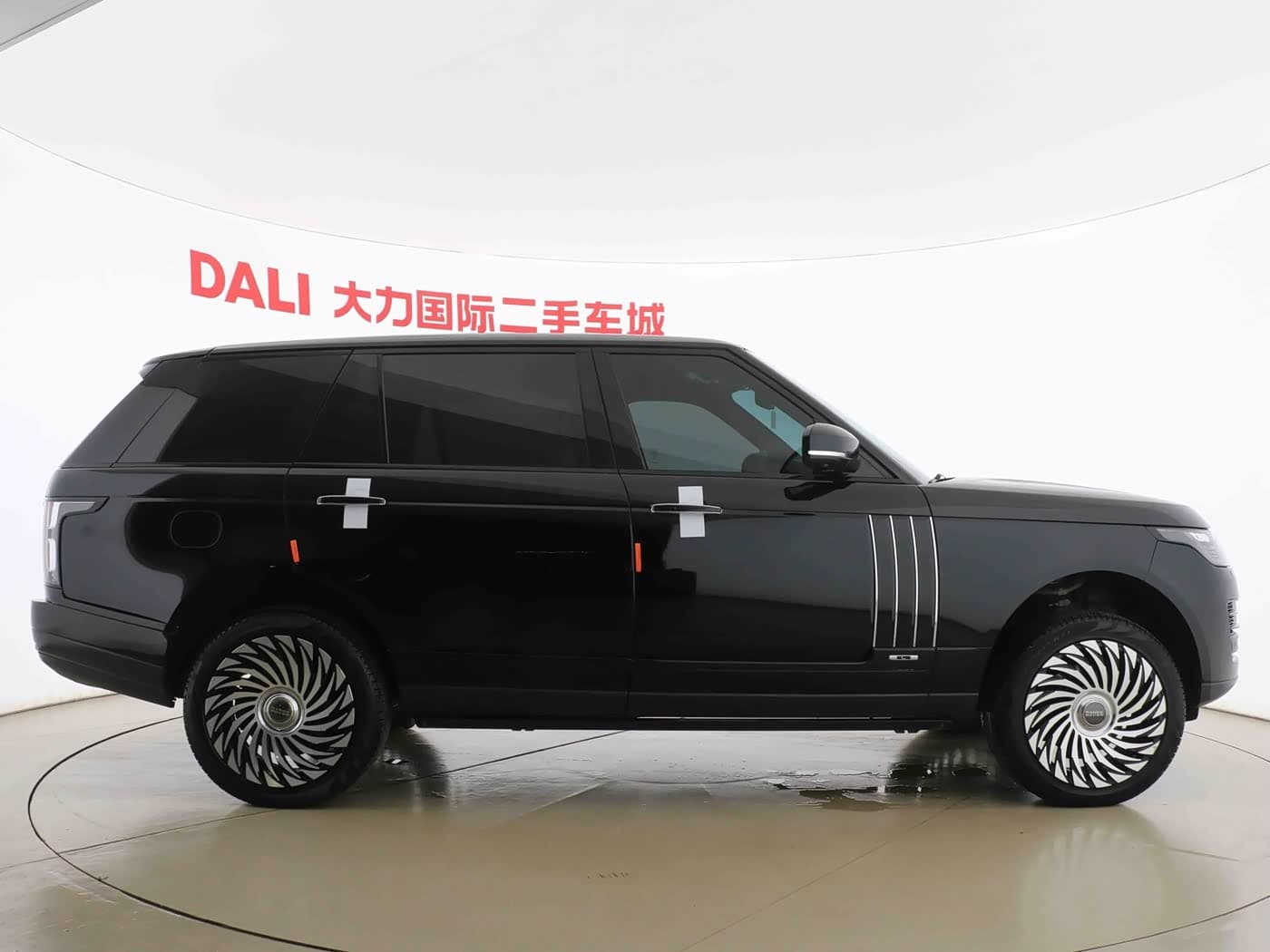 Land Rover Range Rover 2015 — Фото 4/15