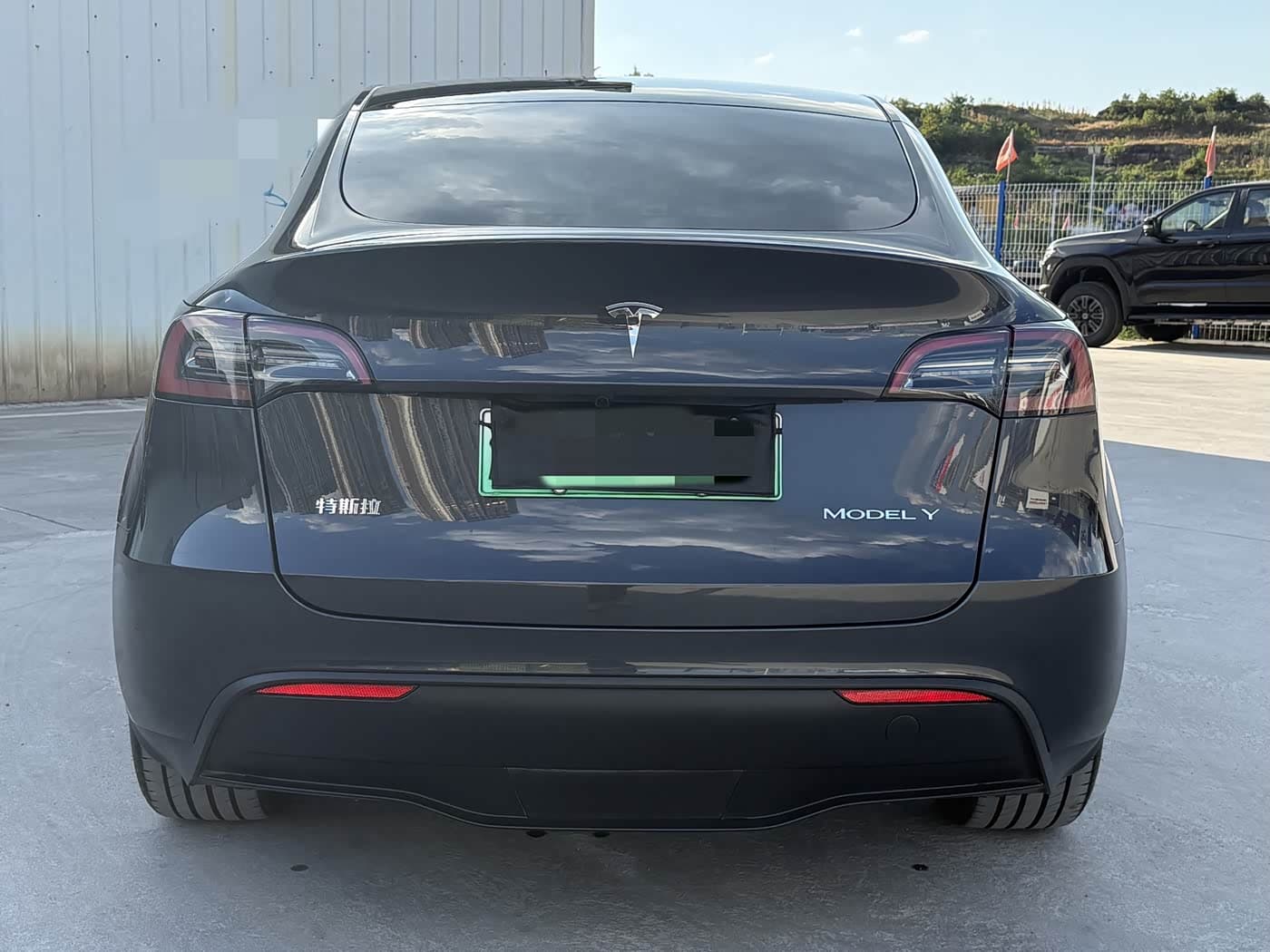 Tesla Model Y 2024 — Фото 13/13