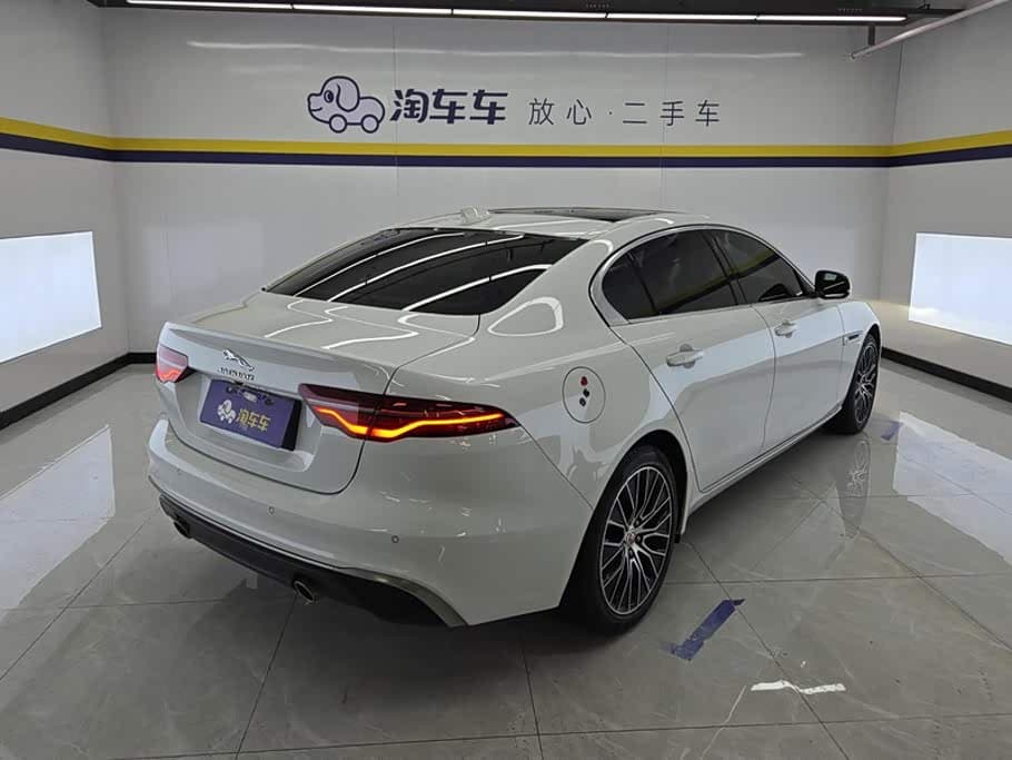 Jaguar XEL 2022 — Фото 3/16