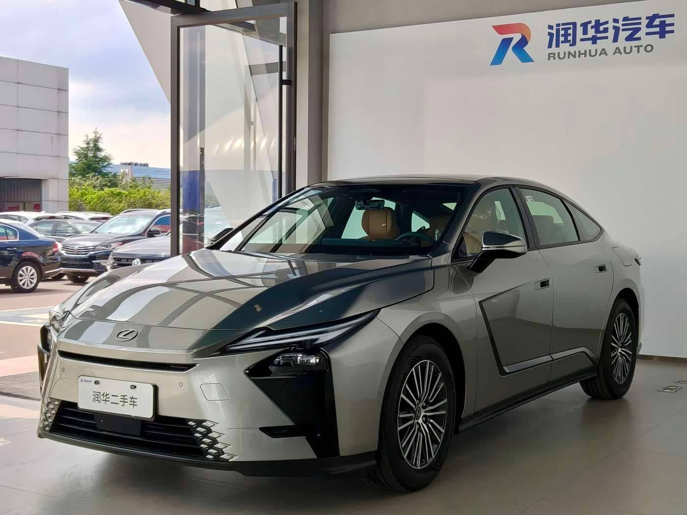 Lexus ES, 2026