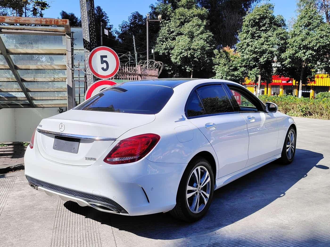Mercedes-Benz C-Class 2018 — Фото 11/11