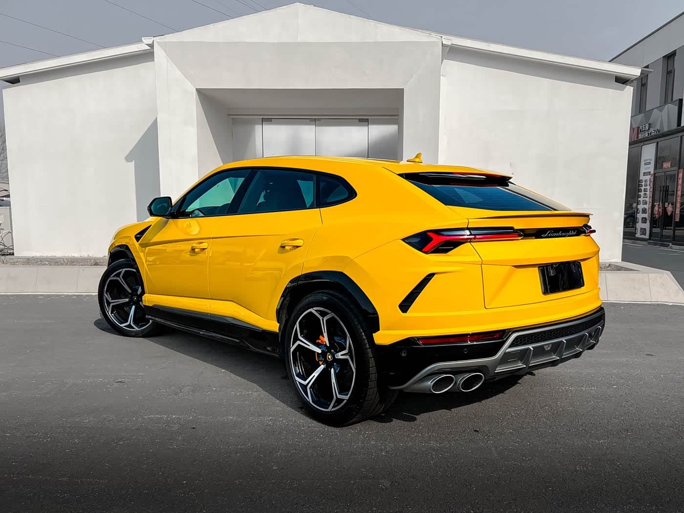 Lamborghini Urus 2020 — Фото 9/20