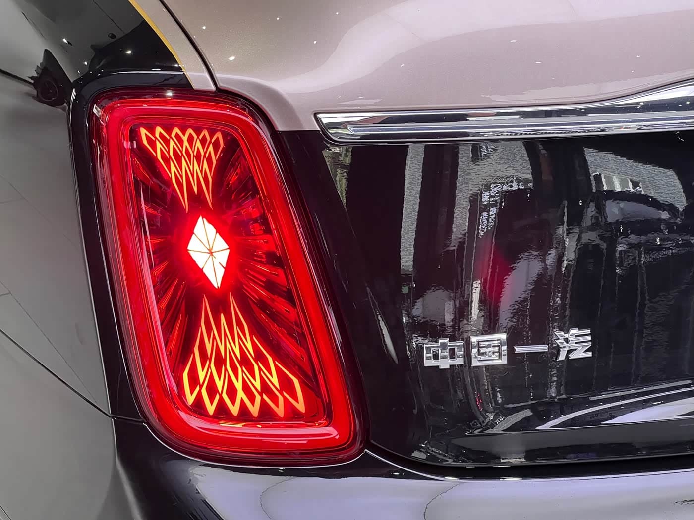 Hongqi Guoya 2025 — Фото 9/20
