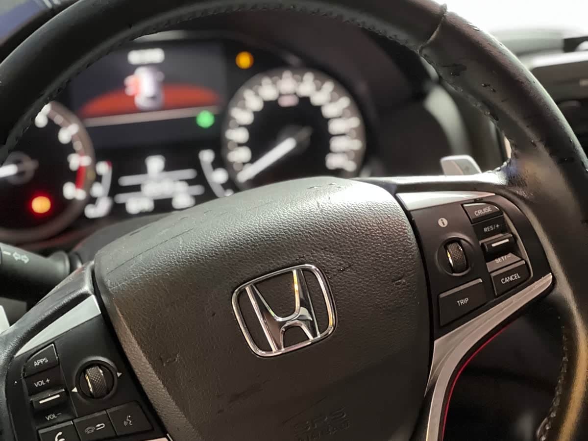 Honda UR-V 2018 — Фото 3/10