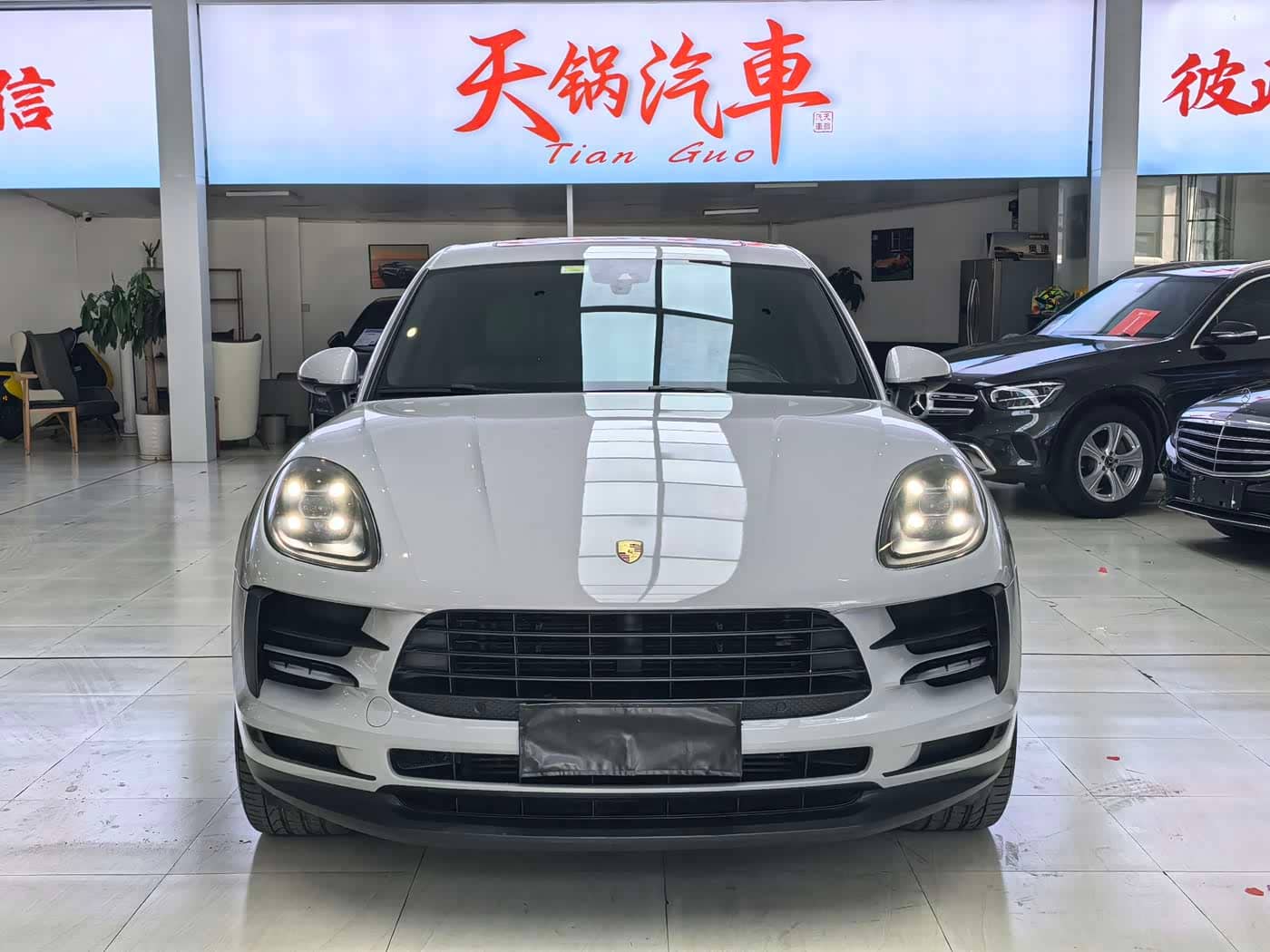 Porsche Macan, 2019