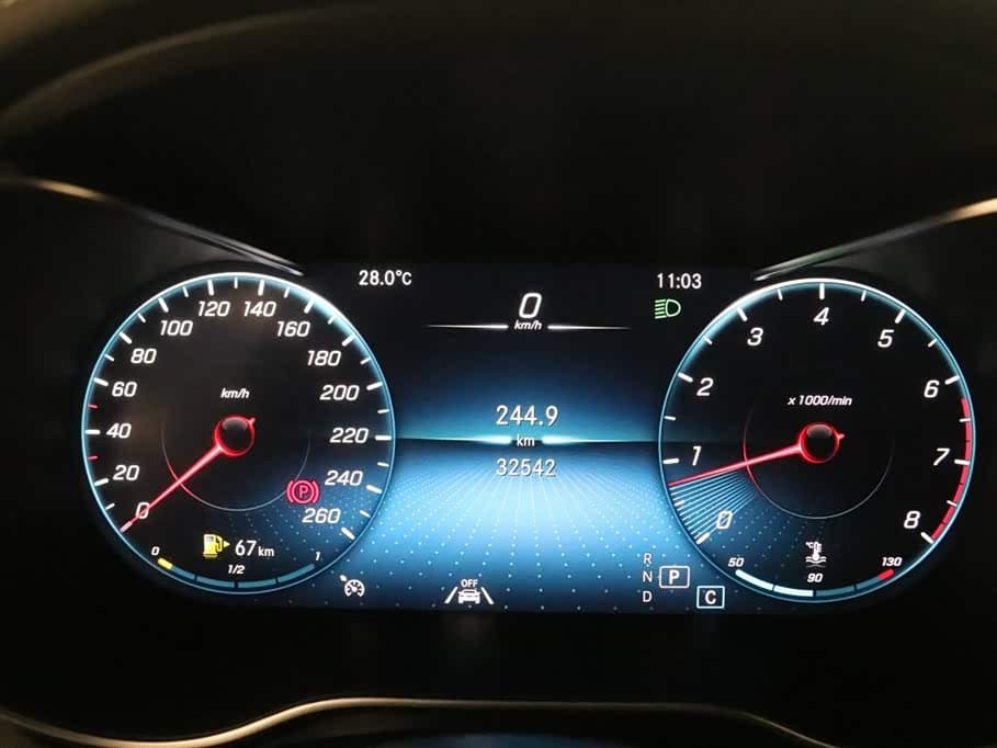 Mercedes-Benz GLC Coupe 2023 — Фото 7/20