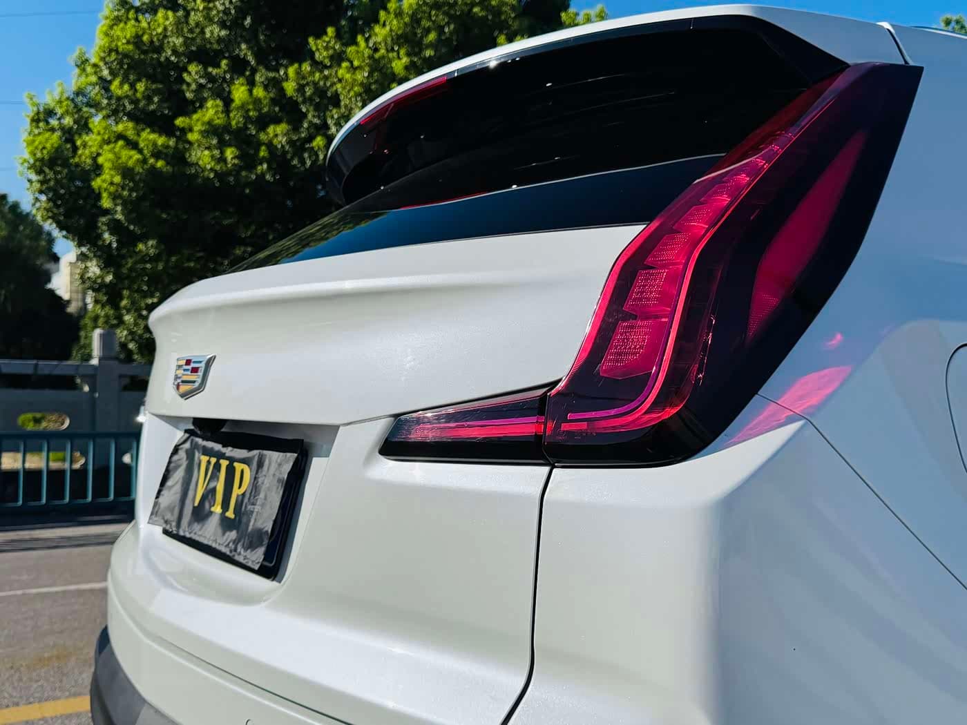 Cadillac XT4 2020 — Фото 17/18