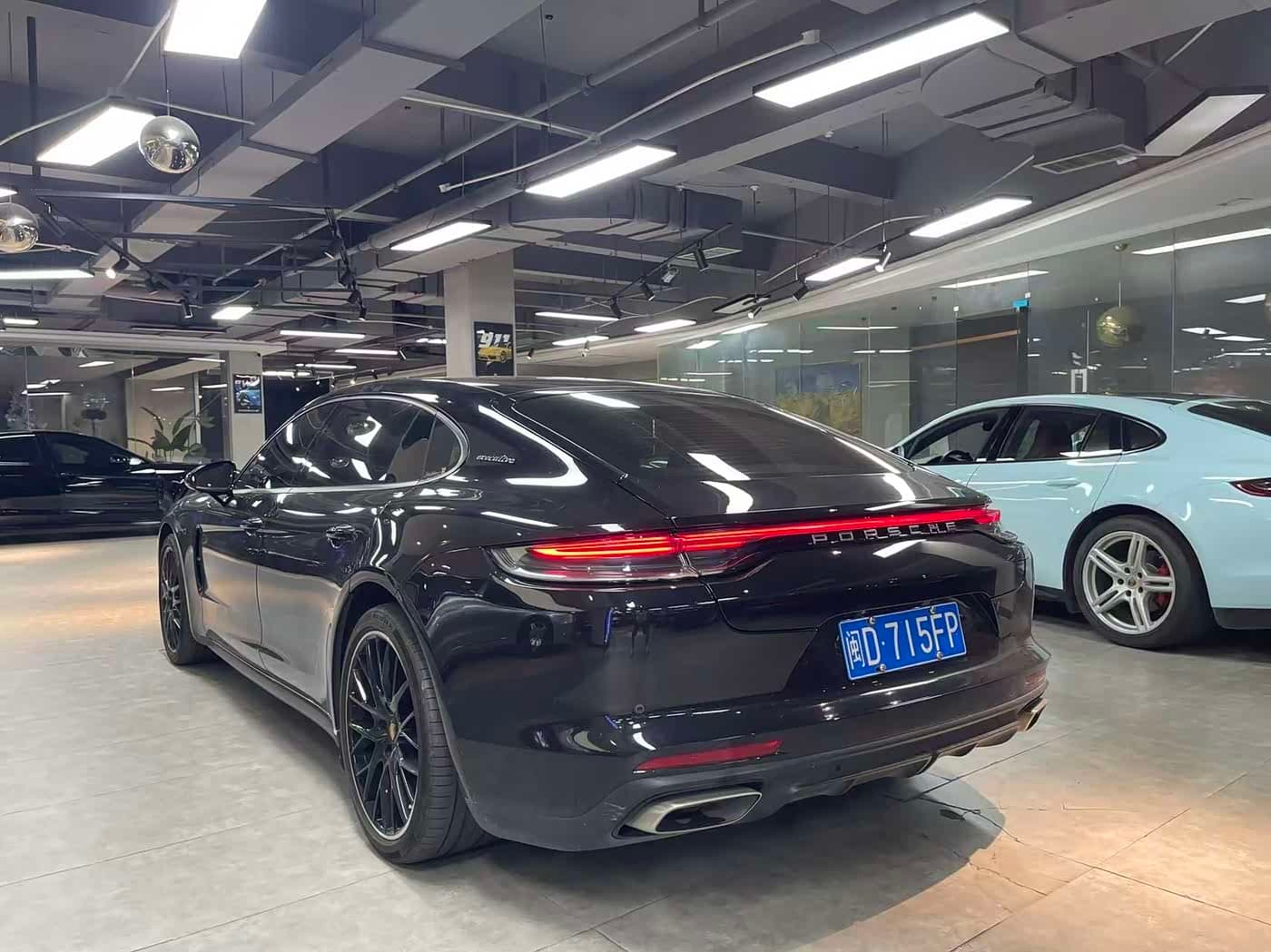 Porsche Panamera 2023 — Фото 4/10