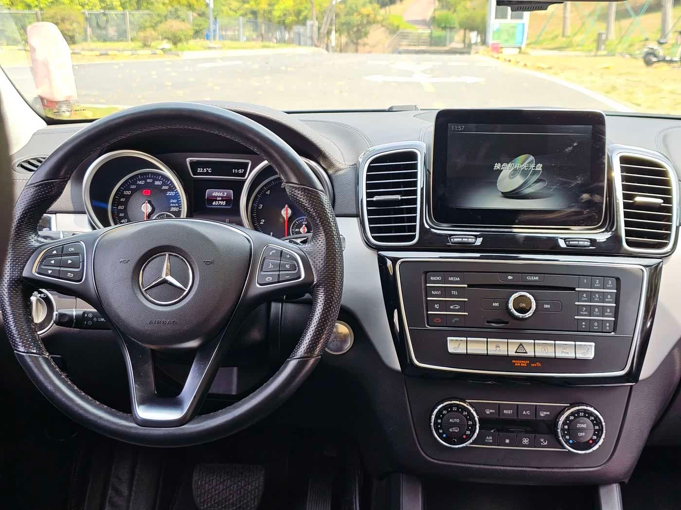 Mercedes-Benz GLE Coupe 2017 — Фото 14/18
