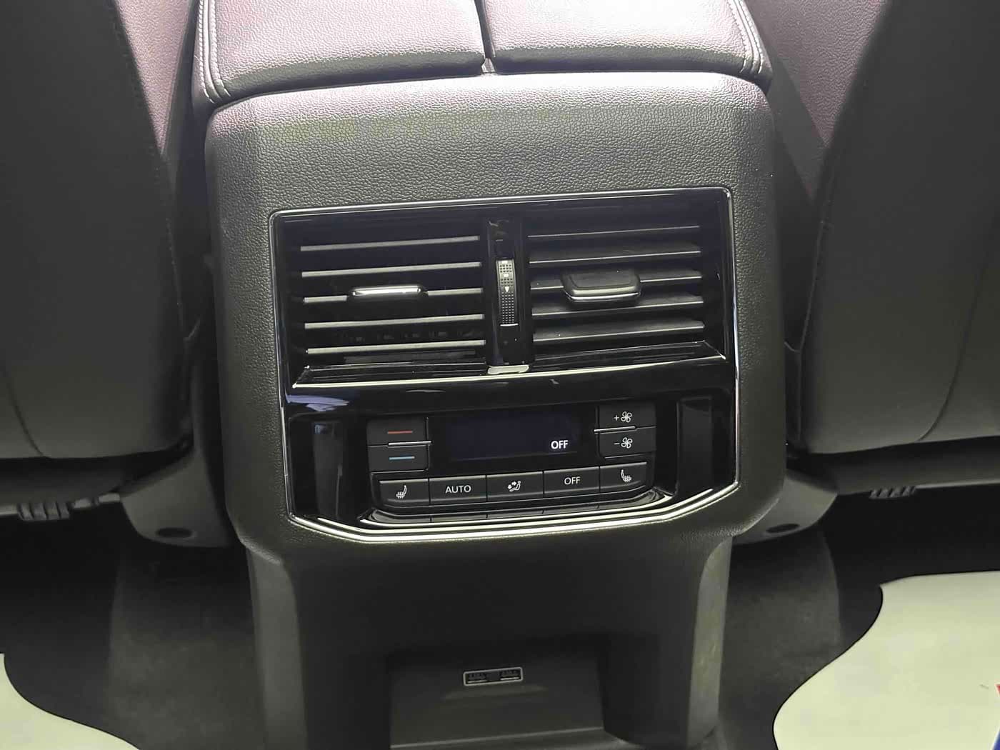 Volkswagen Teramont 2017 — Фото 17/19