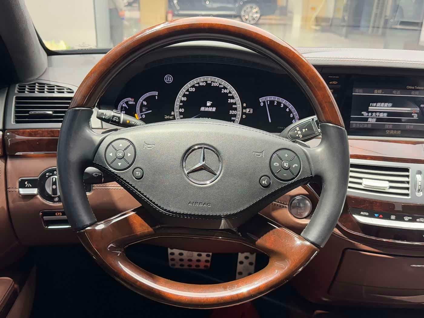 Brabus S-Class 2016 — Фото 19/20