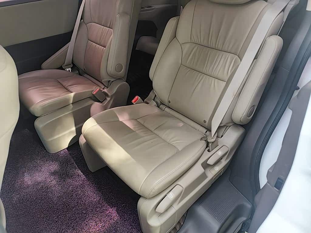 Honda Odyssey 2018 — Фото 17/20