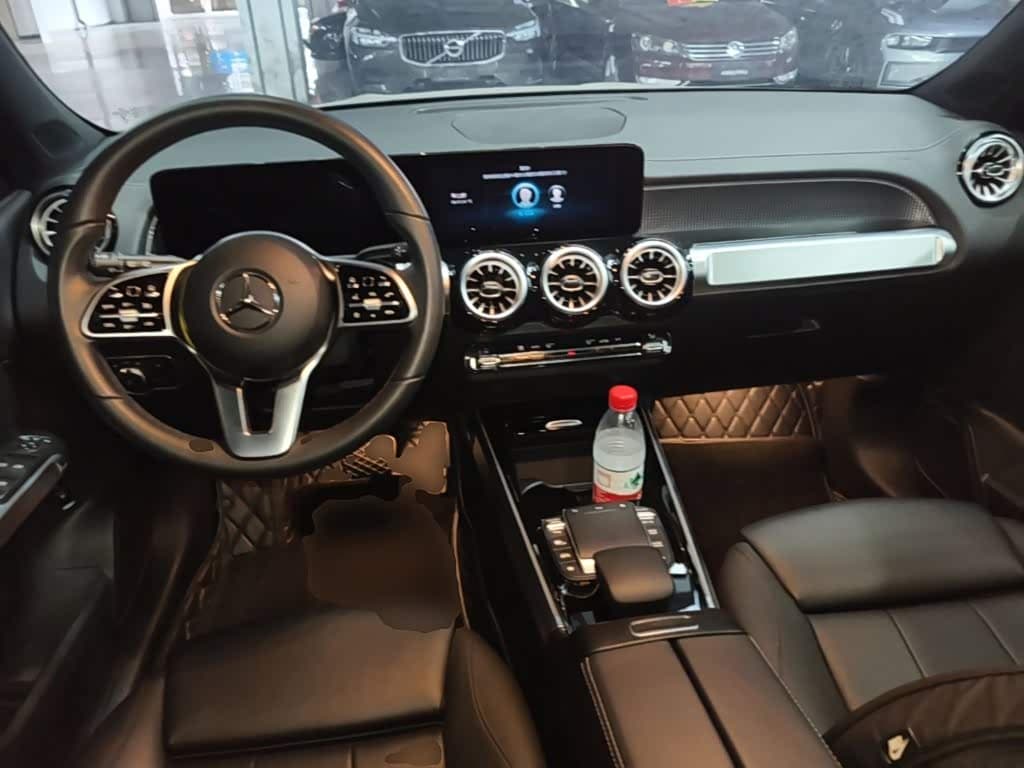 Mercedes-Benz GLB 2022 — Фото 10/20