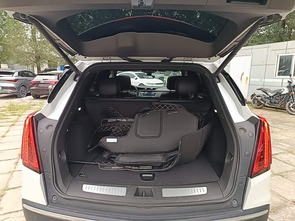 Cadillac XT5 2020 — Фото 19/20