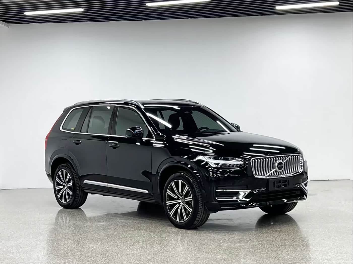Volvo XC90 2024 — Фото 12/20