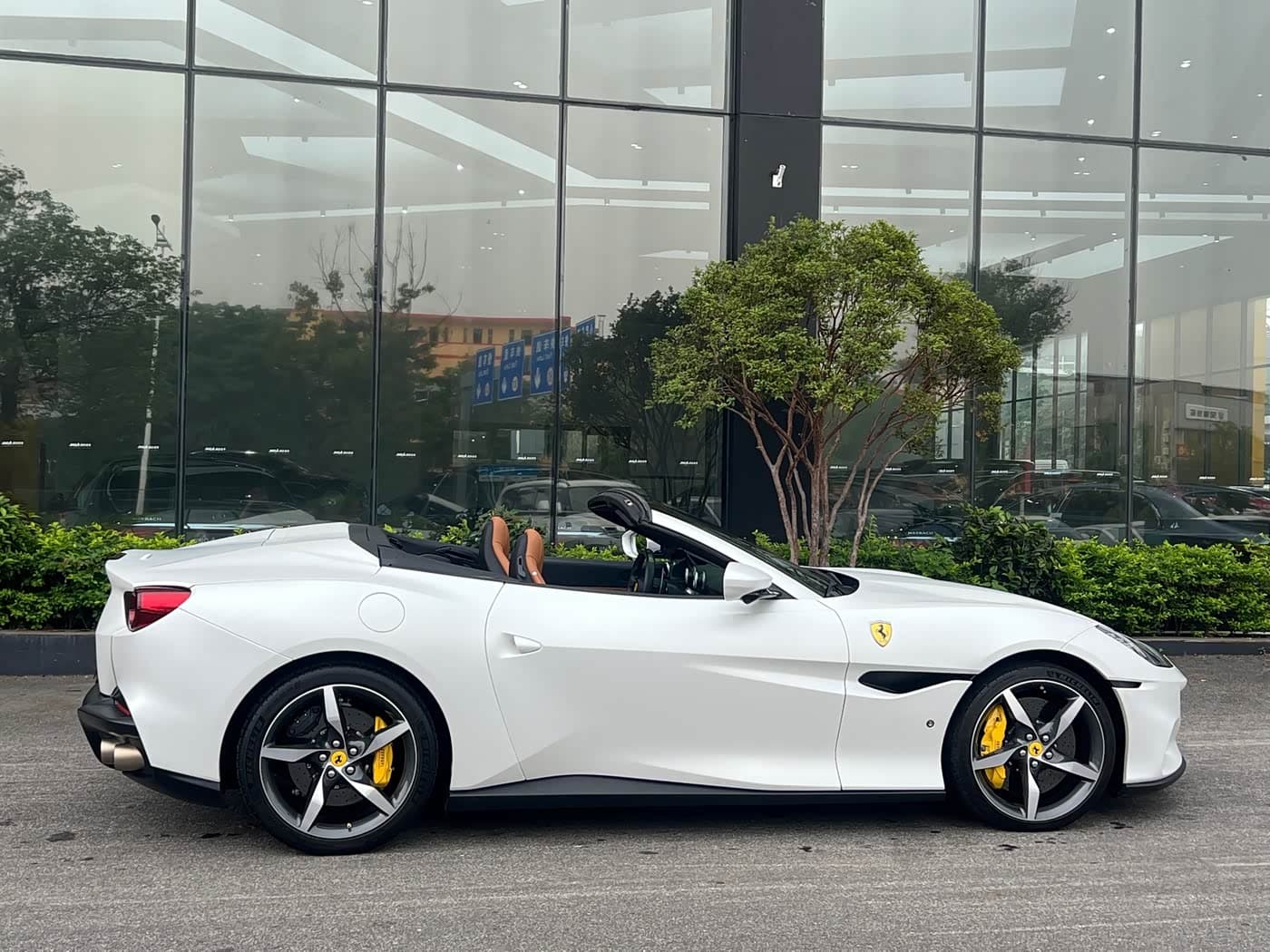 Ferrari Portofino 2021 — Фото 13/15