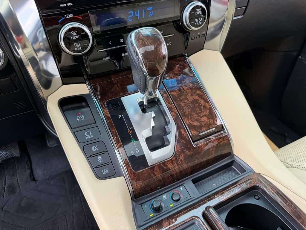 Toyota Alphard 2022 — Фото 9/14