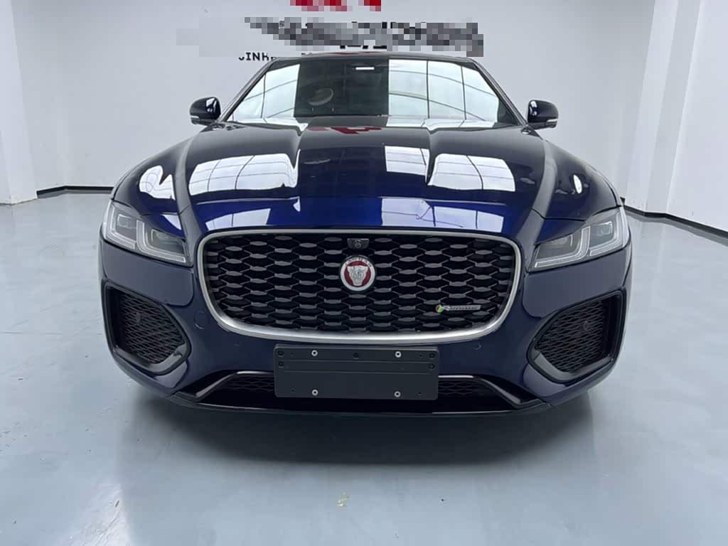 Jaguar XFL 2022 — Фото 2/9