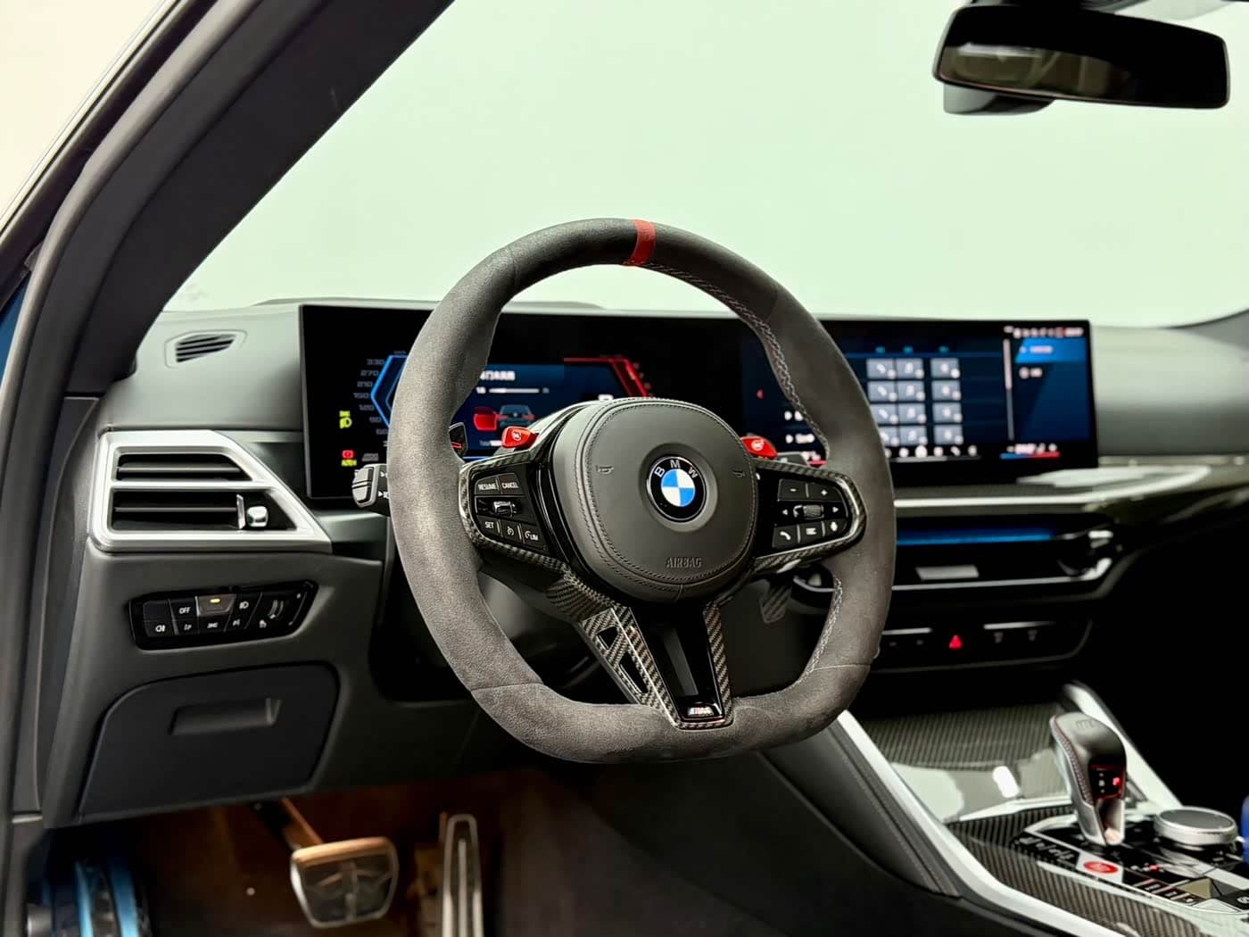 BMW M4 2025 — Фото 10/14