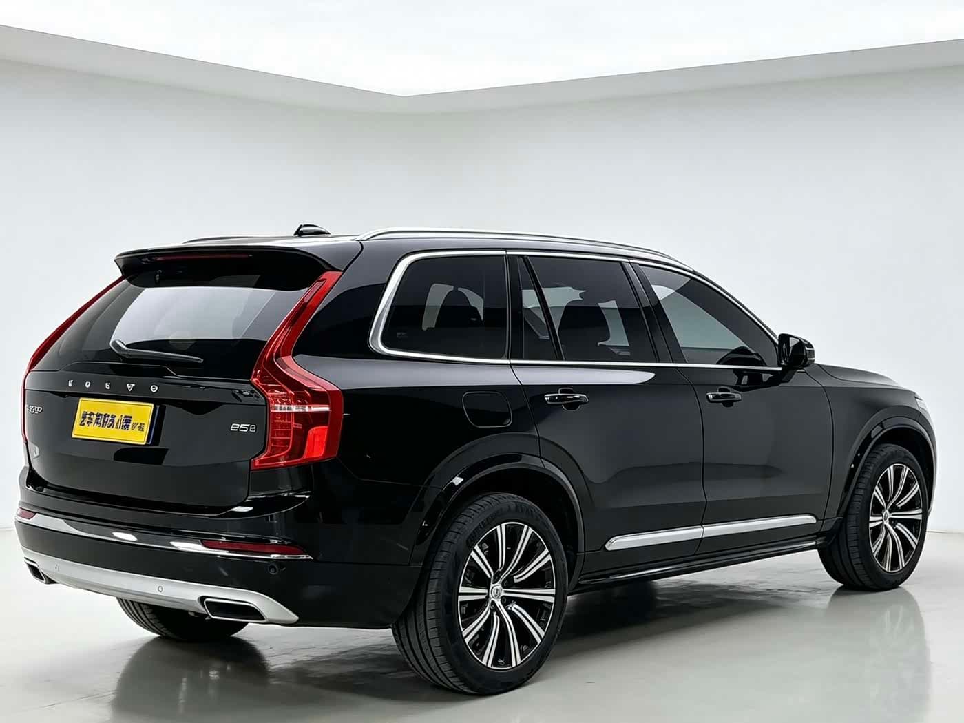 Volvo XC90 2021 — Фото 9/9