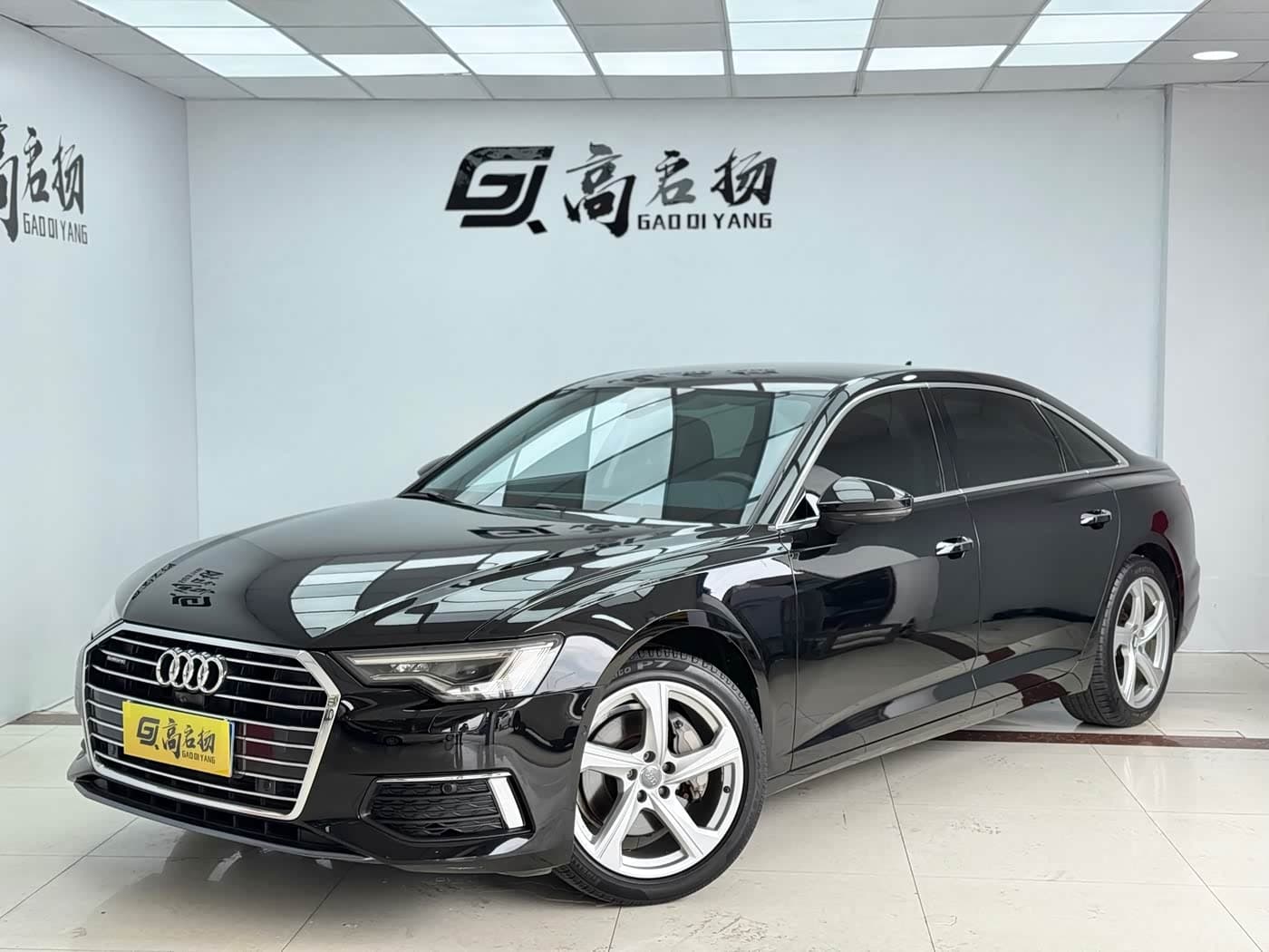 Audi A6L 2020 — Фото 1/20
