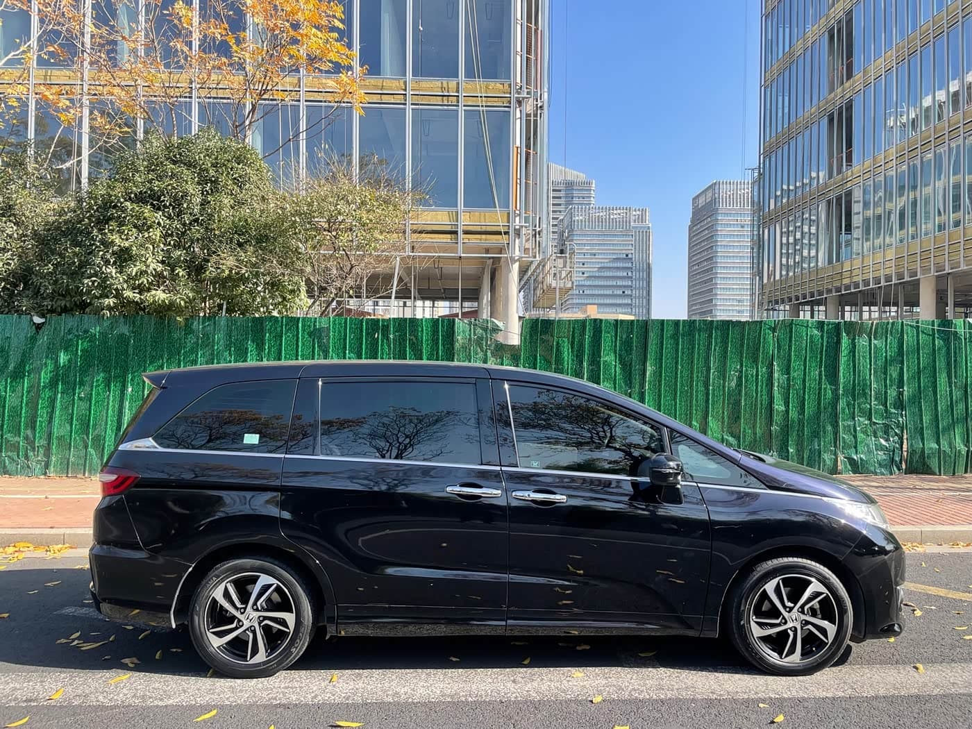 Honda Odyssey 2017 — Фото 7/17