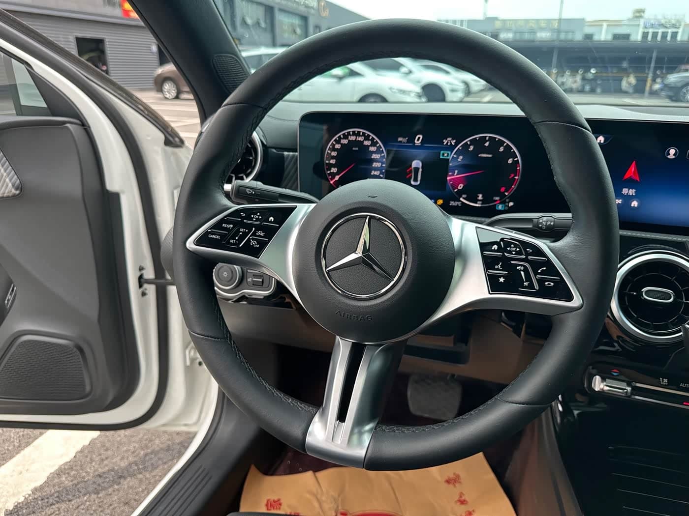 Mercedes-Benz A-Class 2023 — Фото 13/18