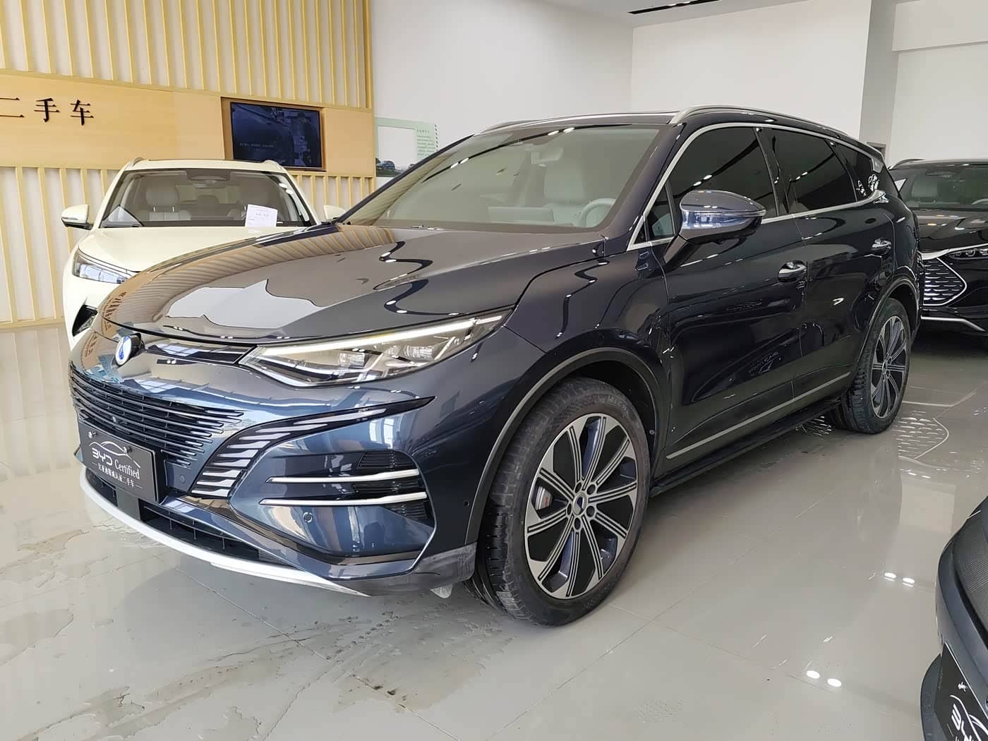 Denza N8, 2023