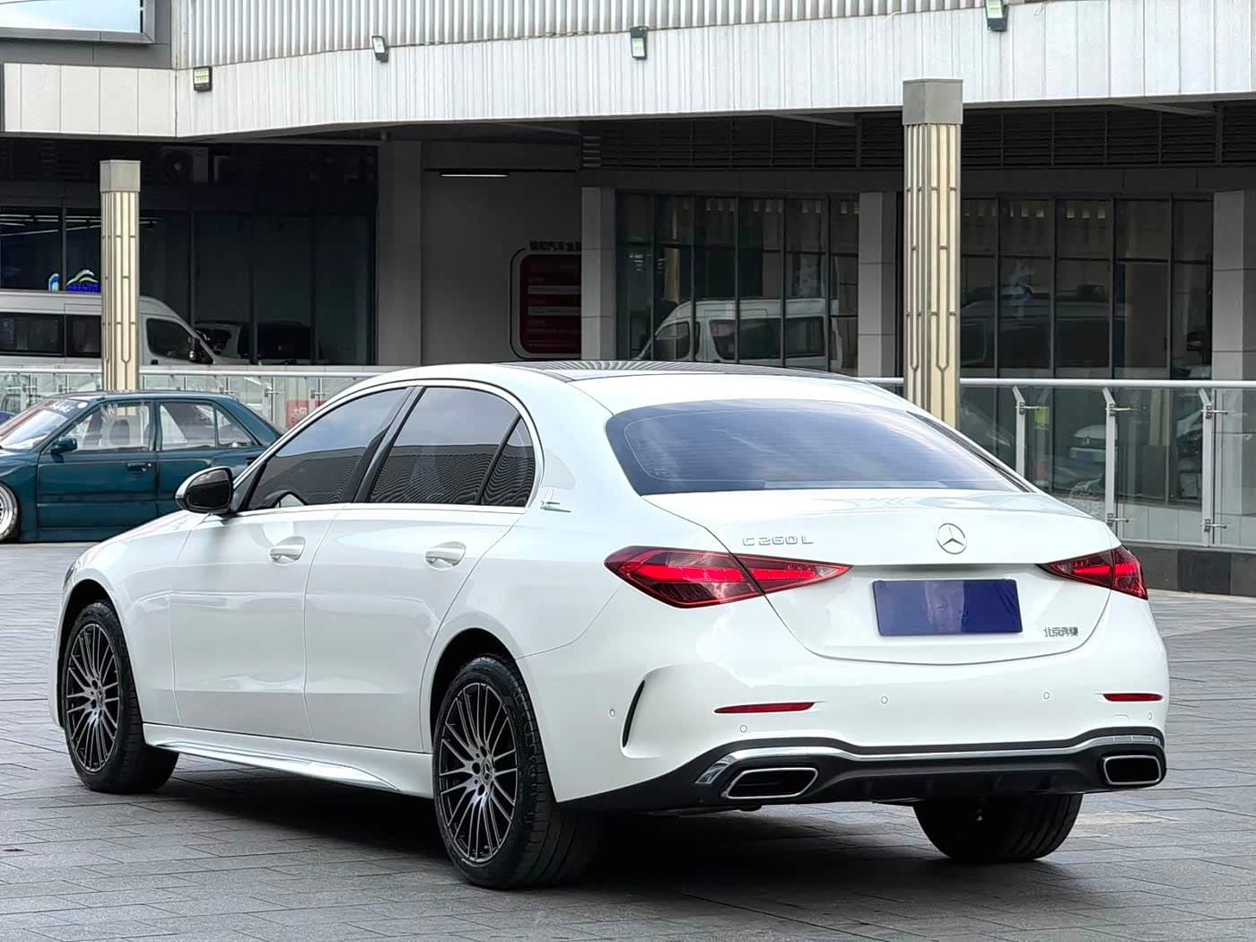 Mercedes-Benz C-Class 2023 — Фото 9/9
