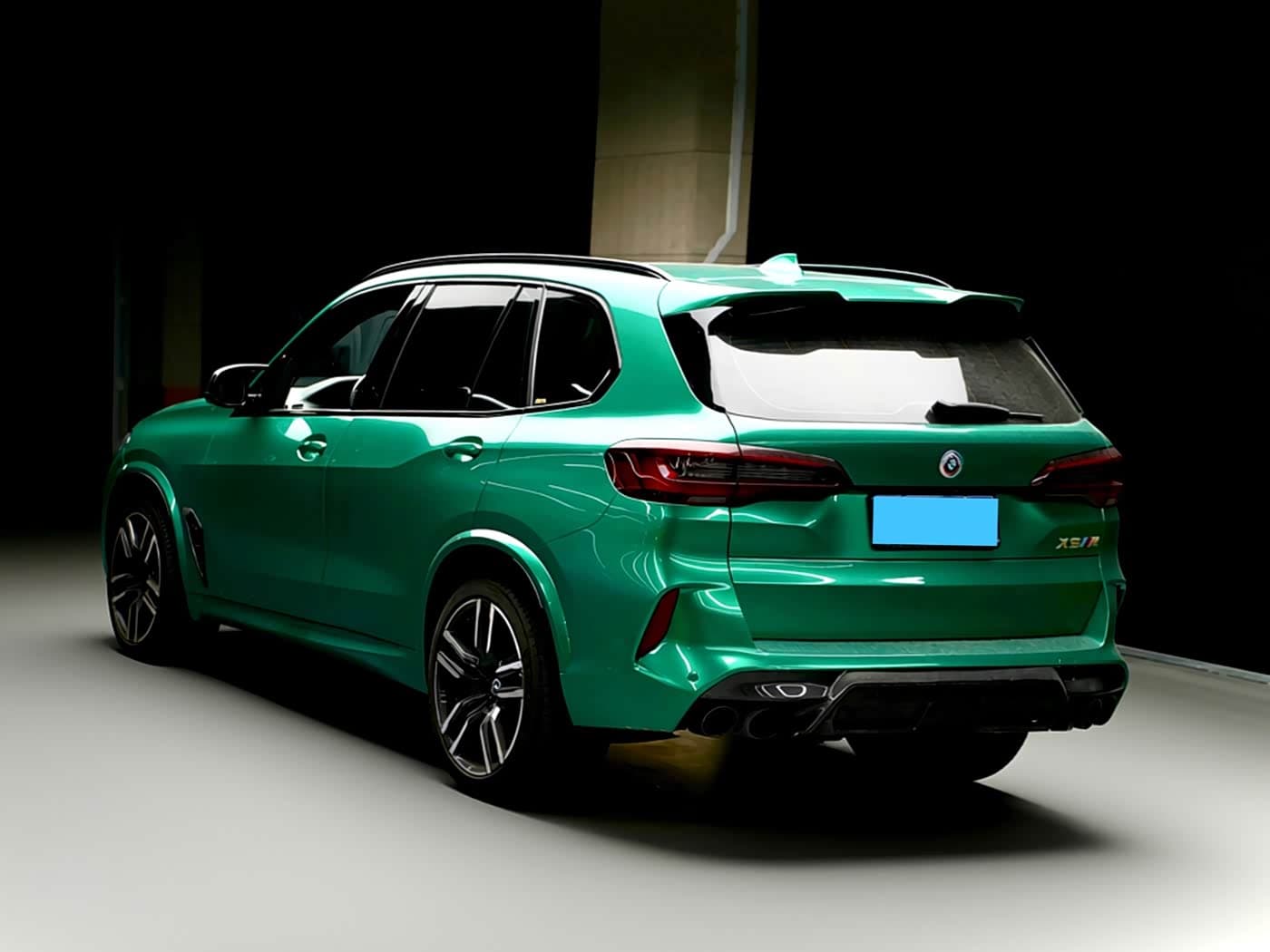 BMW X5 M 2021 — Фото 5/15