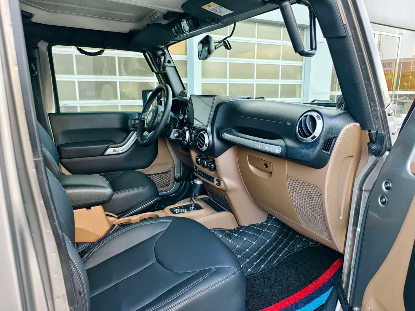 Jeep Wrangler 2014 — Фото 18/20
