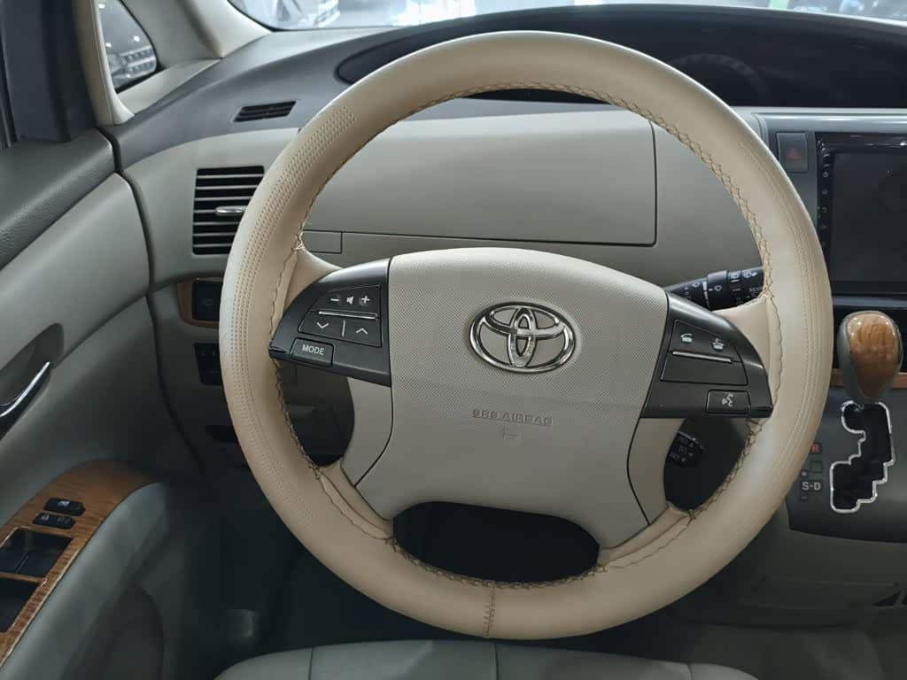 Toyota Previa 2012 — Фото 11/16