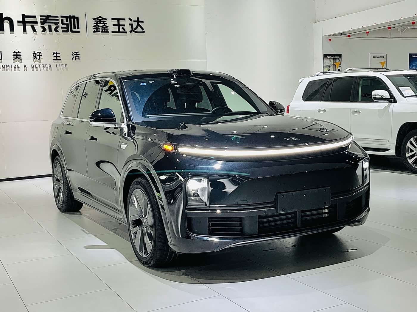 Li Auto Li Xiang L9 2024 — Фото 3/16