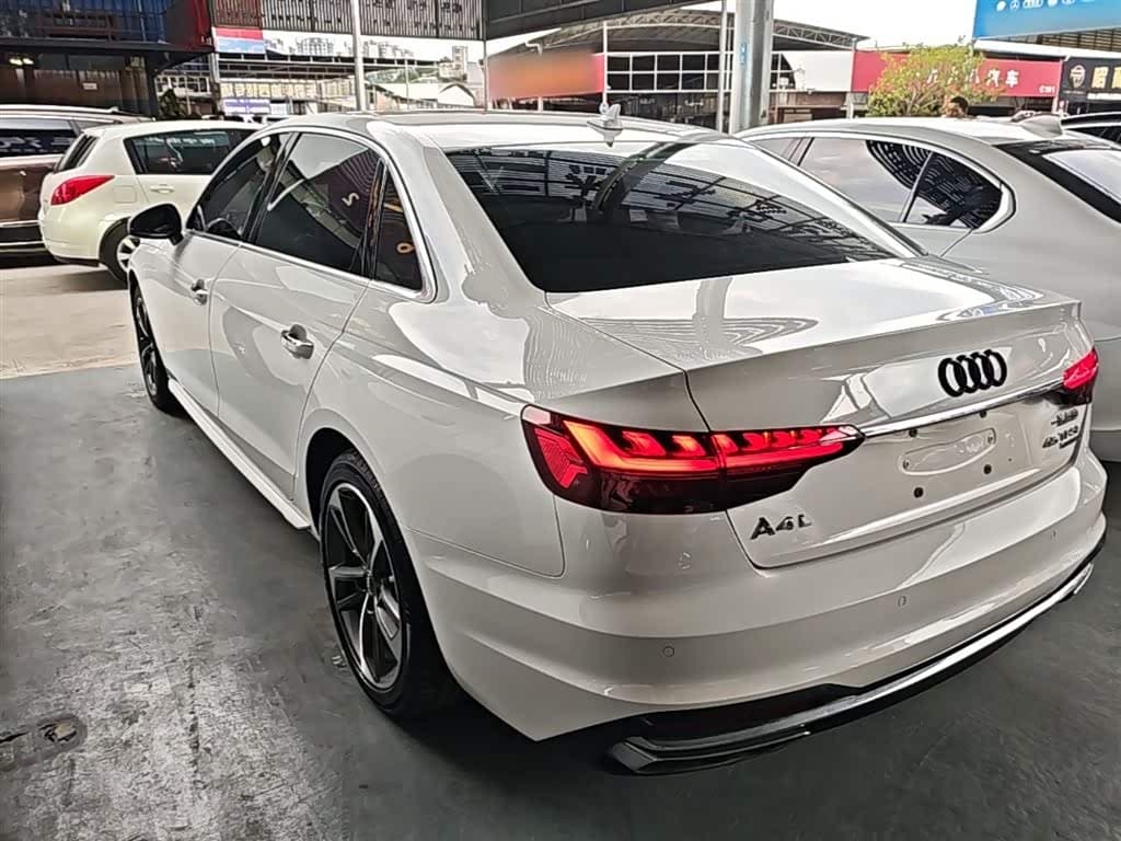 Audi A4L 2020 — Фото 5/20