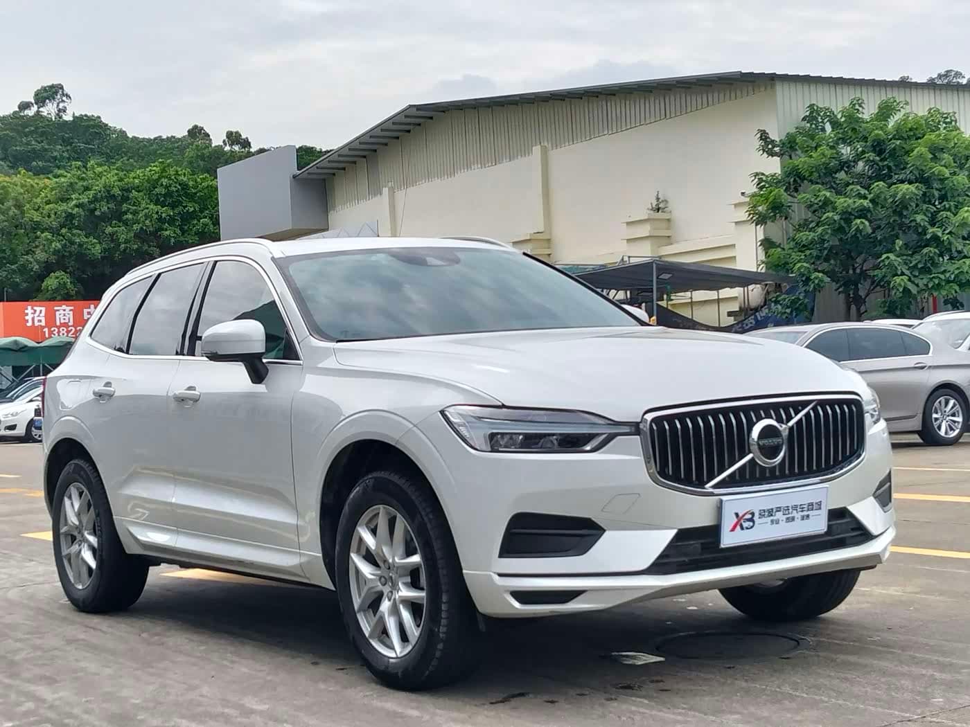 Volvo XC60 2018 — Фото 2/17
