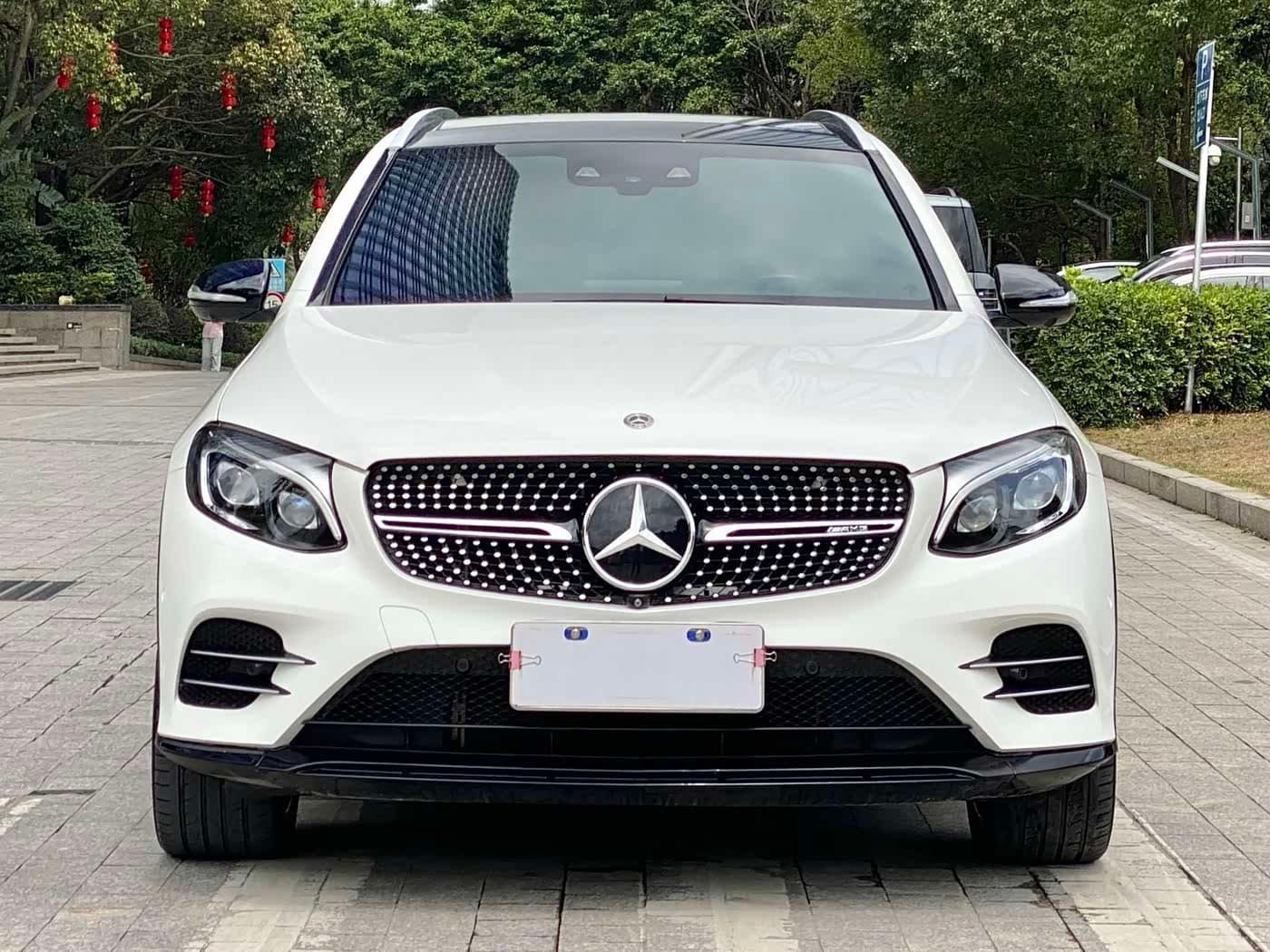 Mercedes-Benz GLC AMG 2018 — Фото 3/18