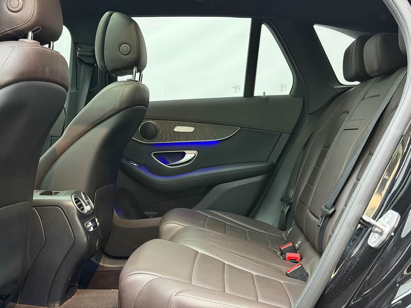 Mercedes-Benz GLC 2022 — Фото 11/20