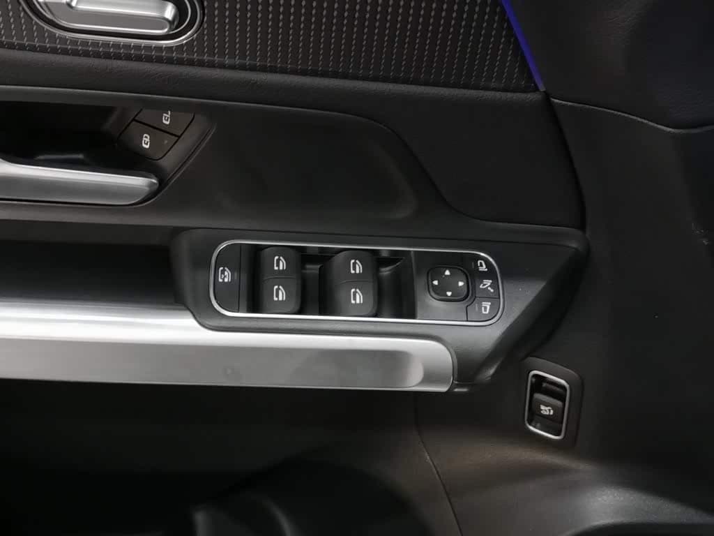 Mercedes-Benz GLB 2021 — Фото 9/20