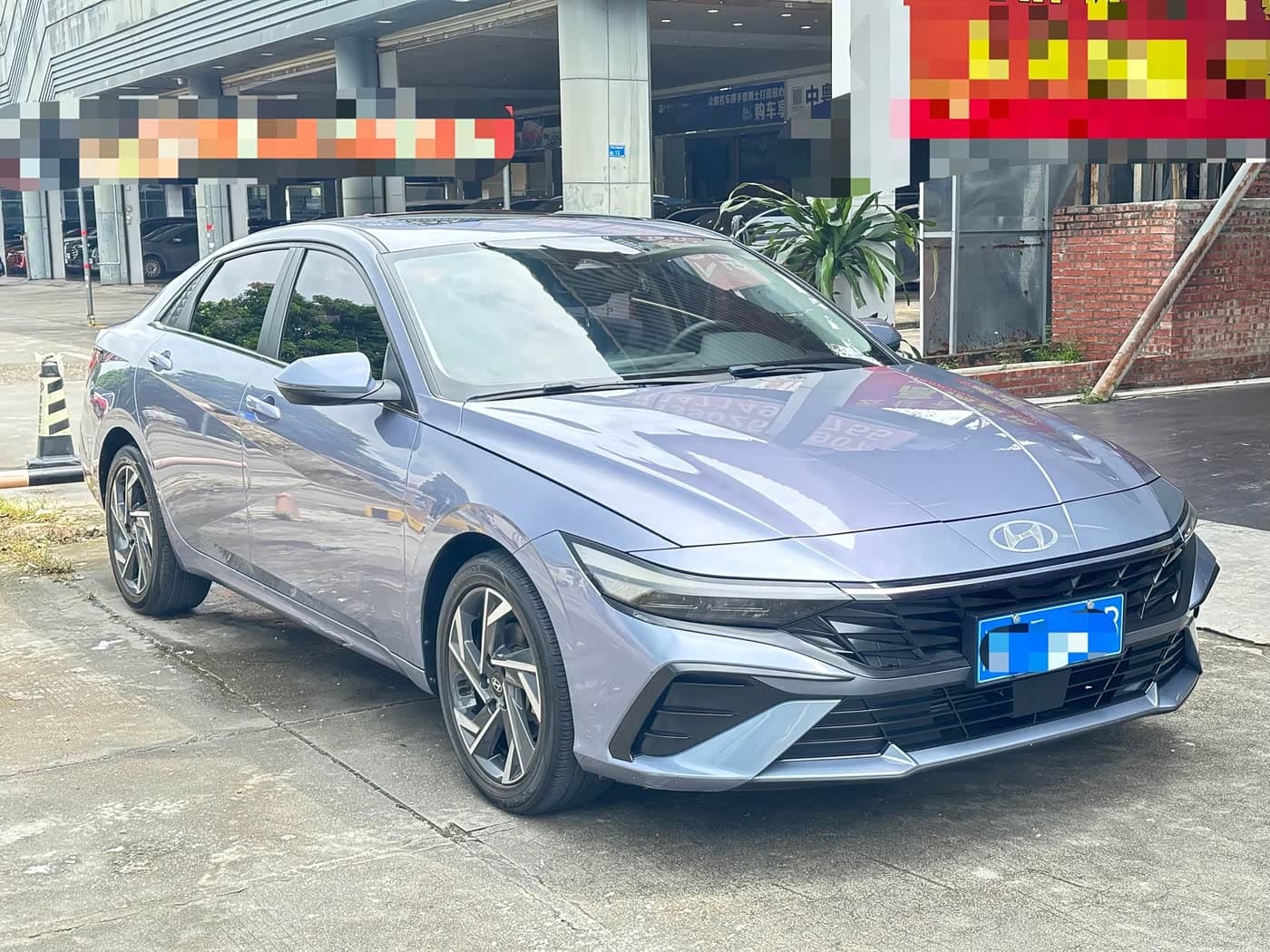 Hyundai Elantra 2024 — Фото 3/9