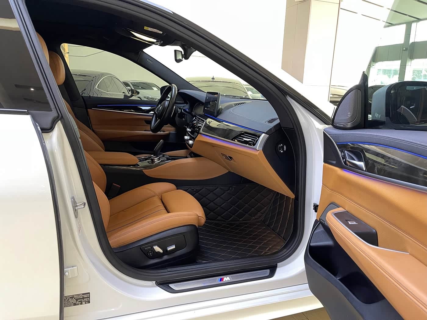 BMW 6 Series GT 2022 — Фото 8/11