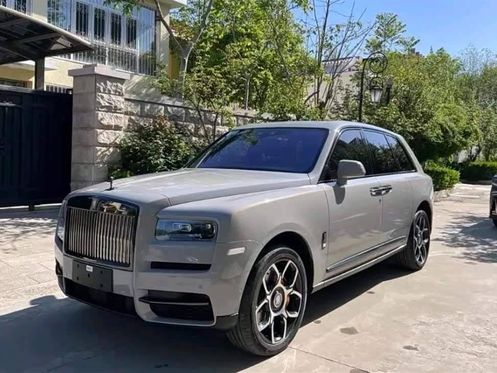 Rolls-Royce Cullinan, 2022
