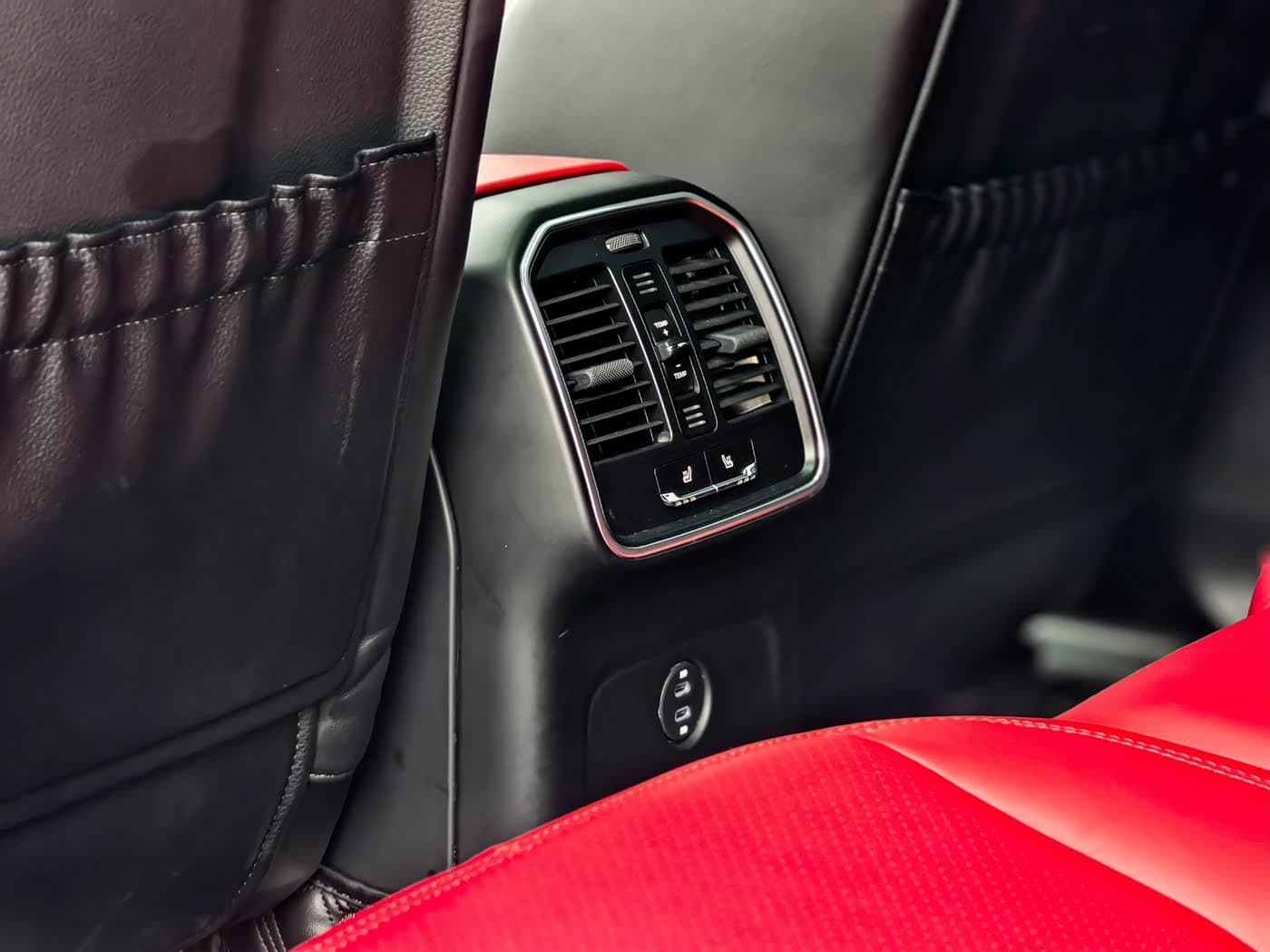 Porsche Macan 2022 — Фото 15/20
